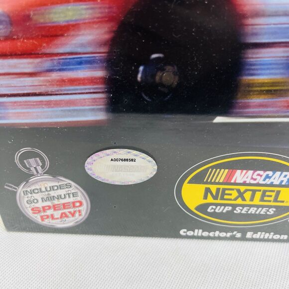 2005 Monopoly NASCAR Nextel Cup Series Collectors Edition Sealed - Picture 3 of 5